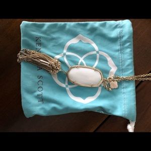 Kendra Scott long pendant necklace not used!